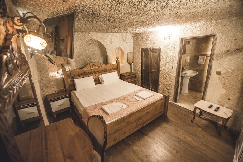 Kardesler Cave Hotel