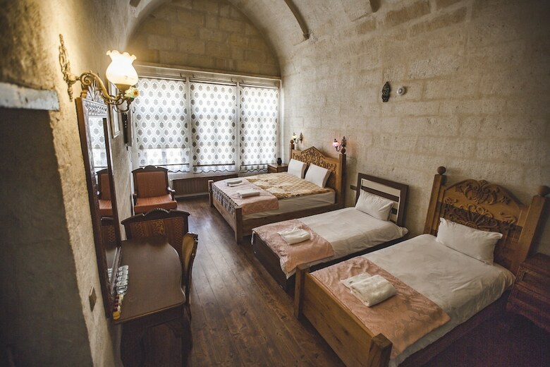 Kardesler Cave Hotel