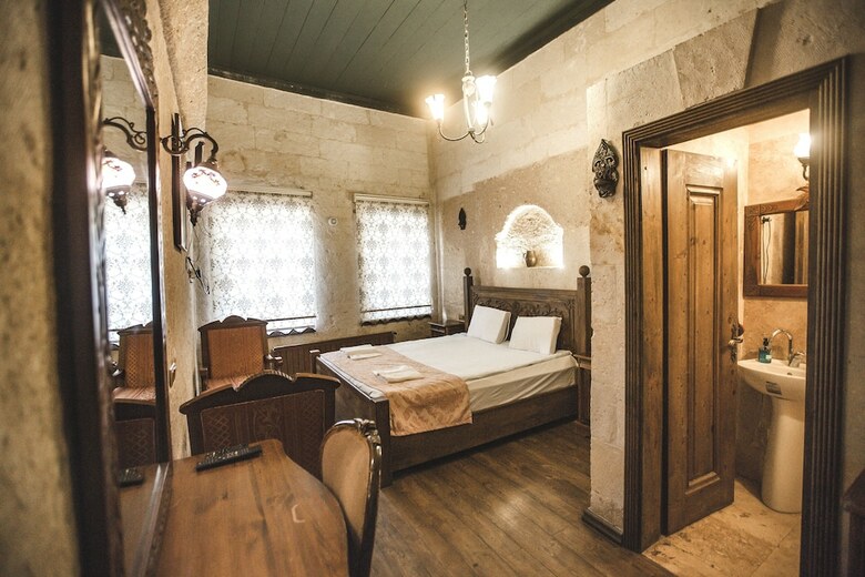 Kardesler Cave Hotel