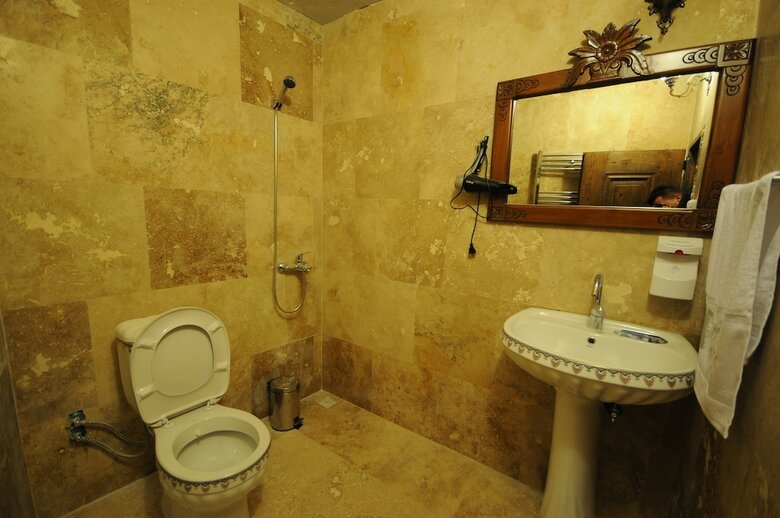 Kardesler Cave Hotel