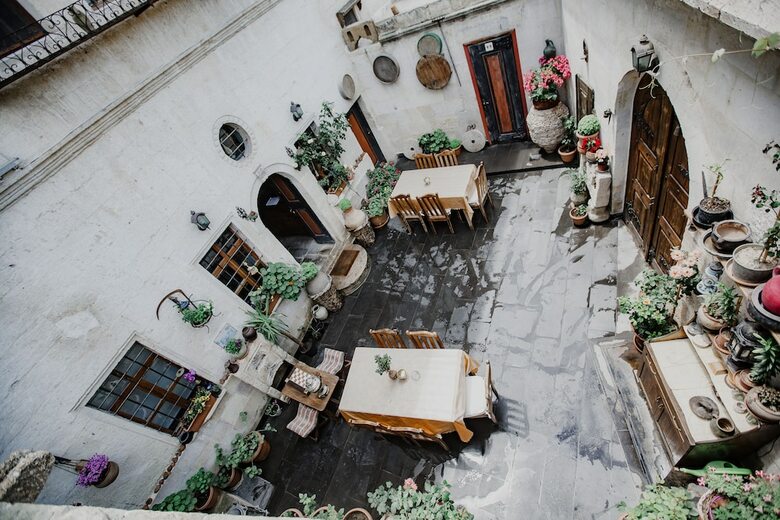 Kardesler Cave Hotel