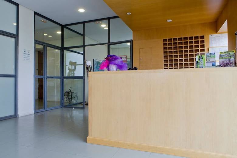 Aparthotel Apartamentos Los Arces