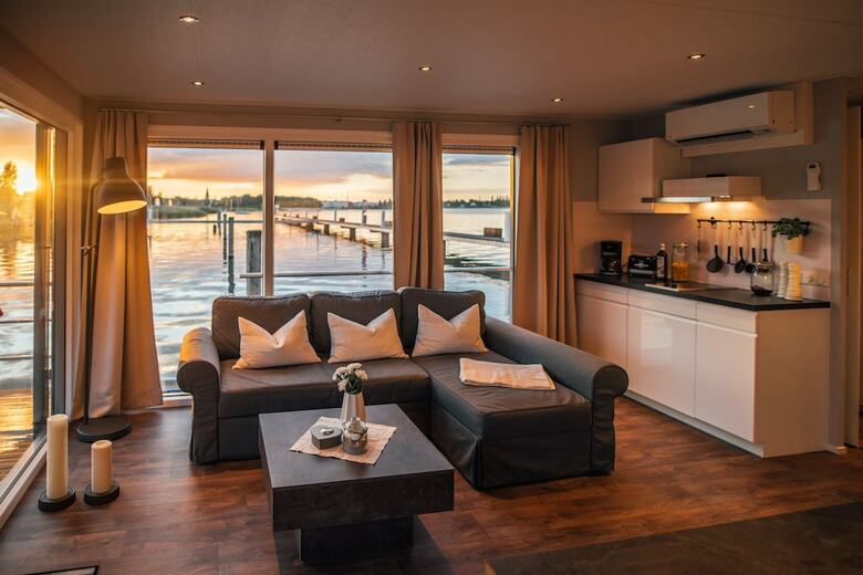 Apartamentos Ferienh�user Spreewald M�we