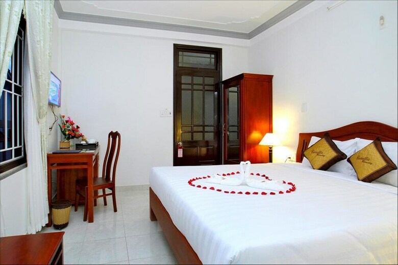 Bed & Breakfast Camellia Homestay