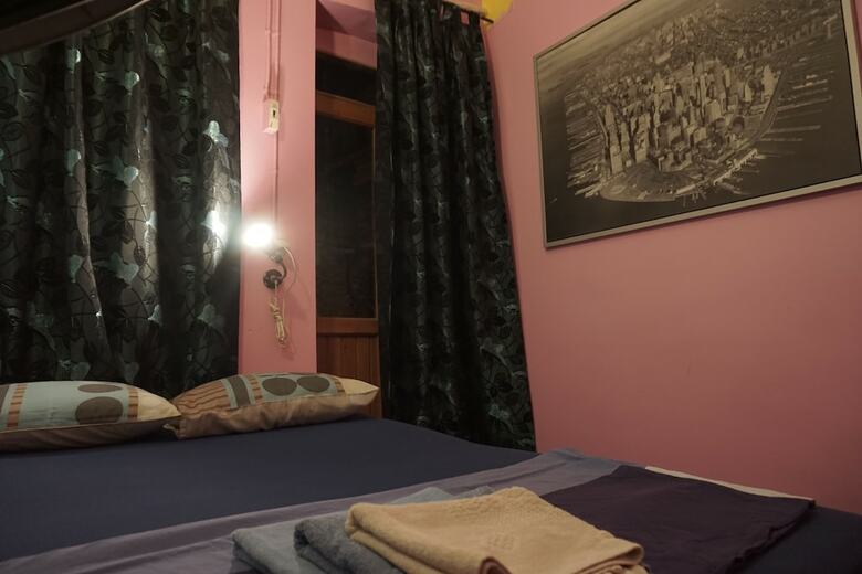 Hostal Chilloutlya Hostel&bar