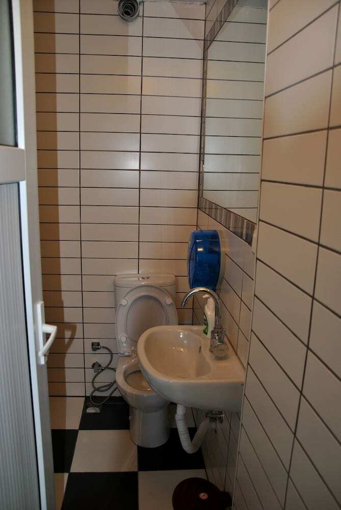 Hostal Chilloutlya Hostel&bar
