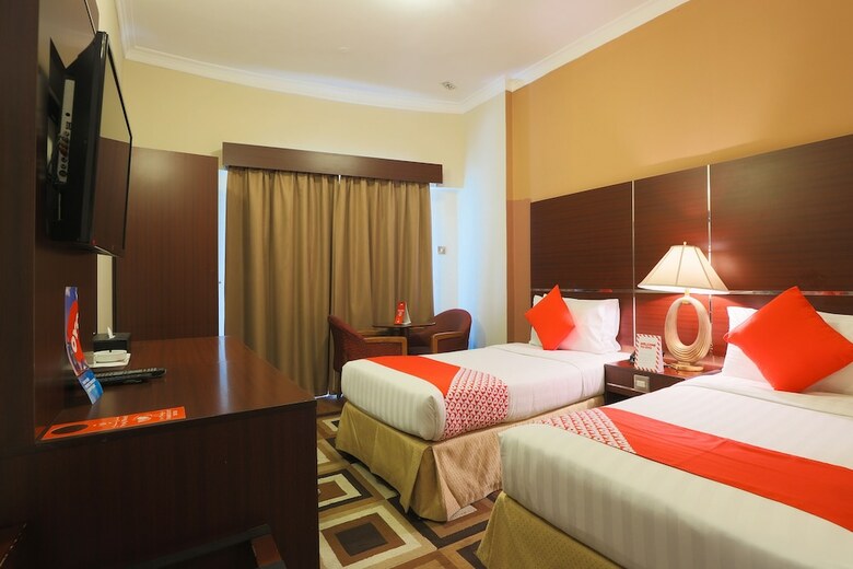 Oyo 332 Syaj Hotel