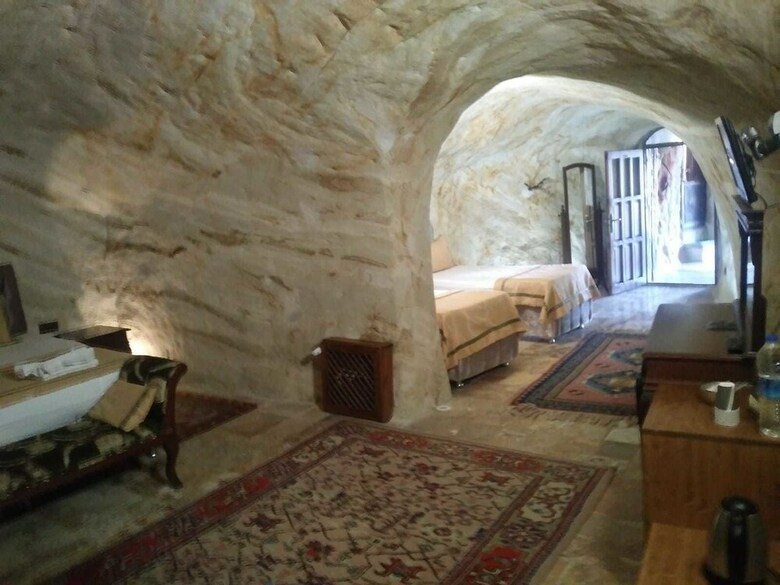 Hotel Naturels Cave House