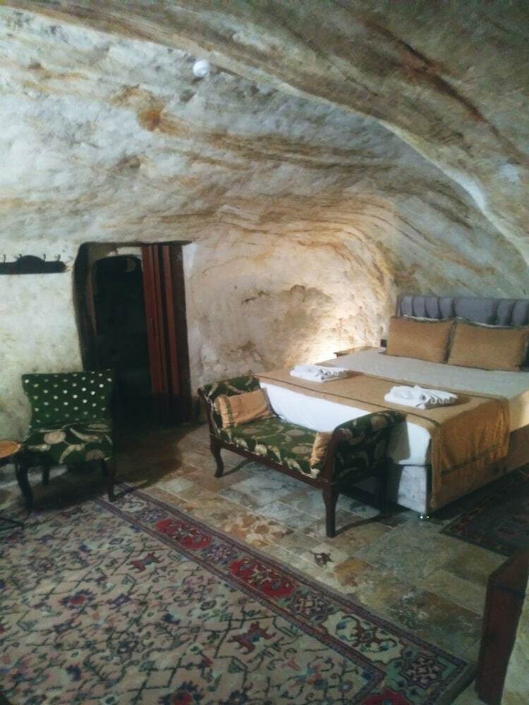 Hotel Naturels Cave House