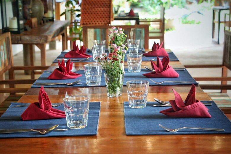 Hotel Isann Lodge