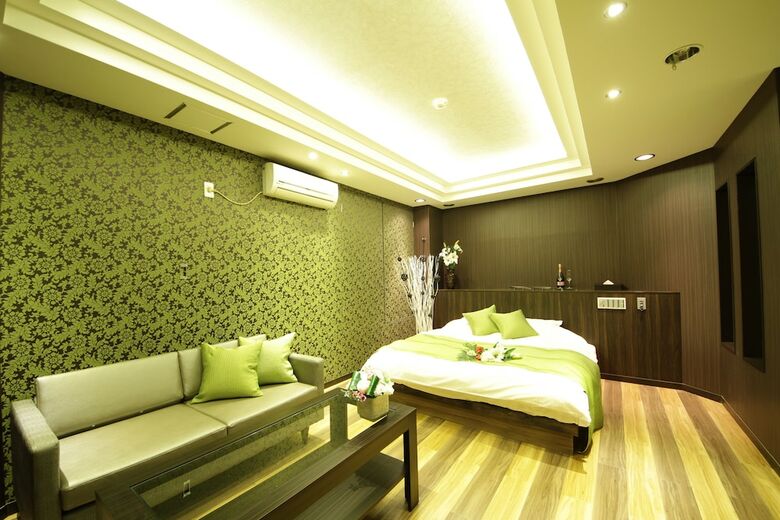 Hotel Mint Premium - Adult Only