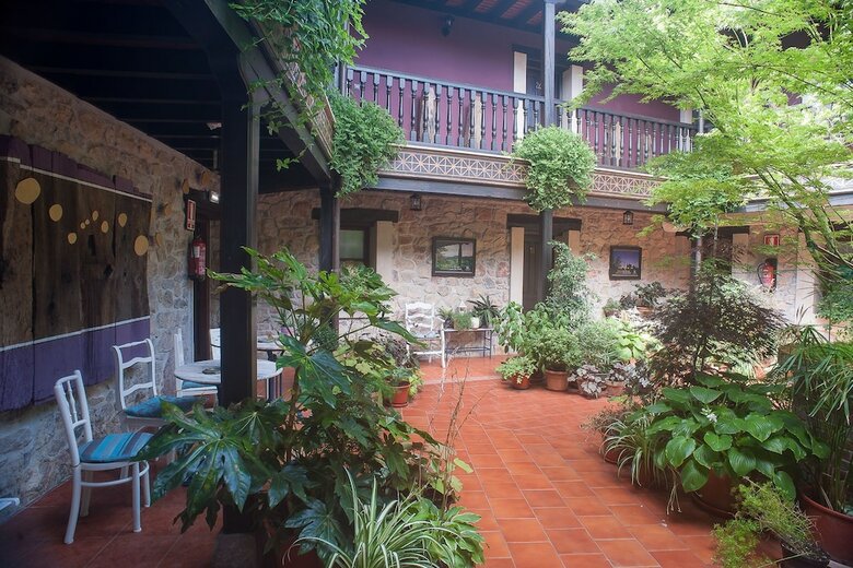 Hotel Corru San Pum�s