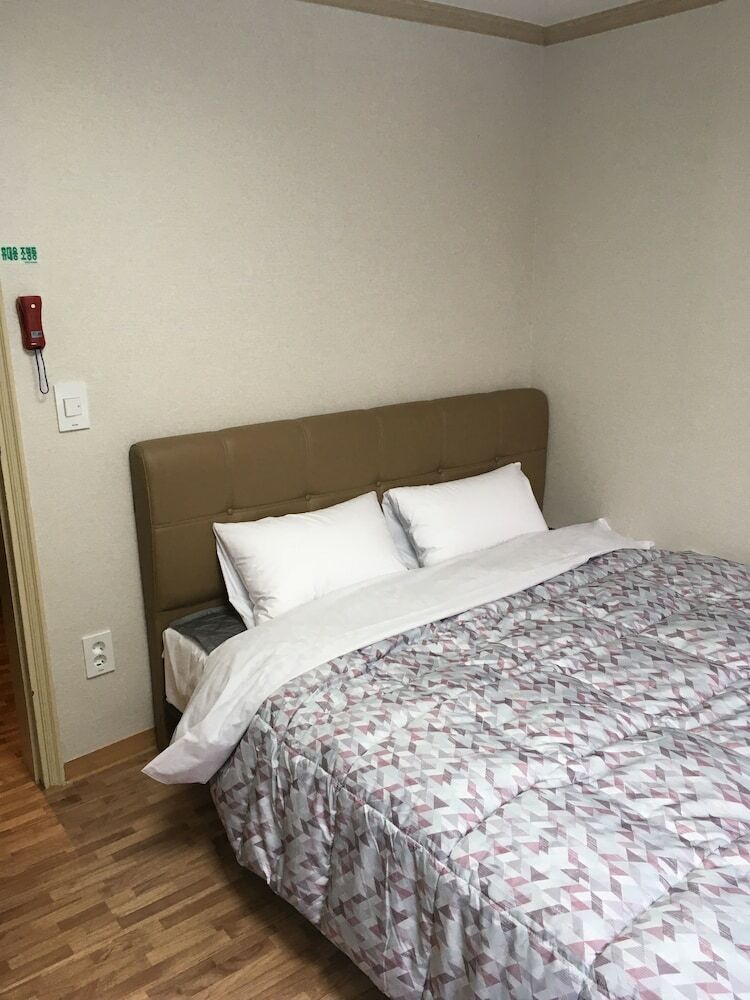 Hostal Guesthouse Ryuga - Hostel