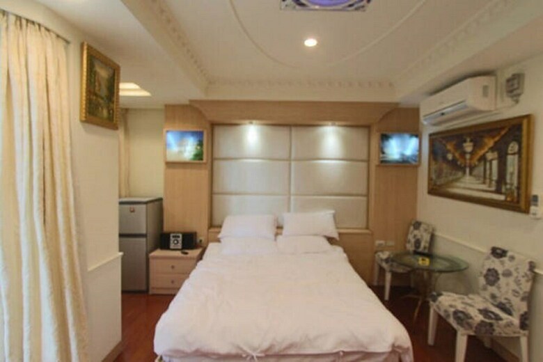 Hotel Peace Art Villa