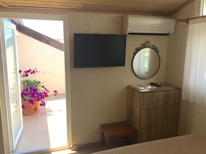 Hotel Ten Apart Otel