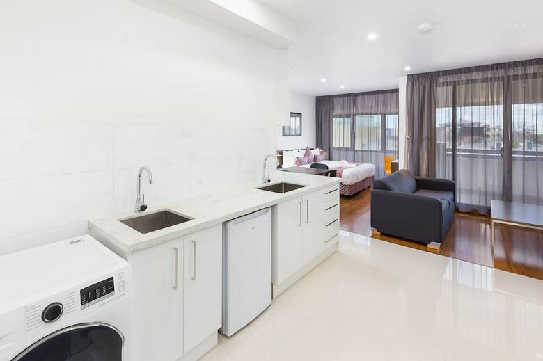 Aparthotel City Edge Dandenong Apartment Hotel