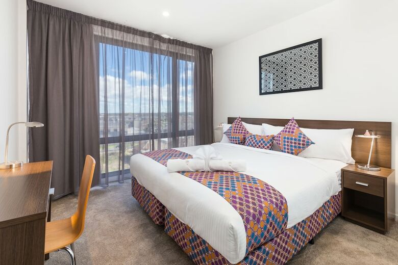 Aparthotel City Edge Dandenong Apartment Hotel
