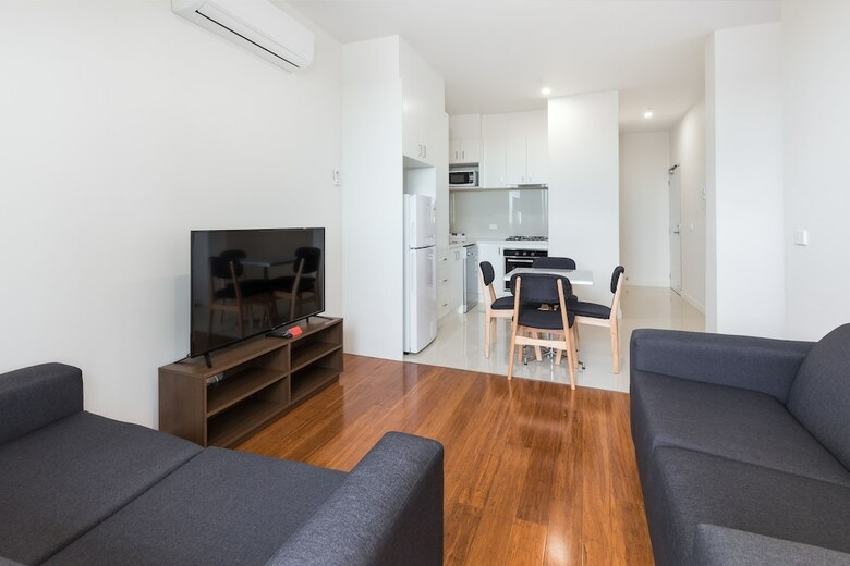 Aparthotel City Edge Dandenong Apartment Hotel
