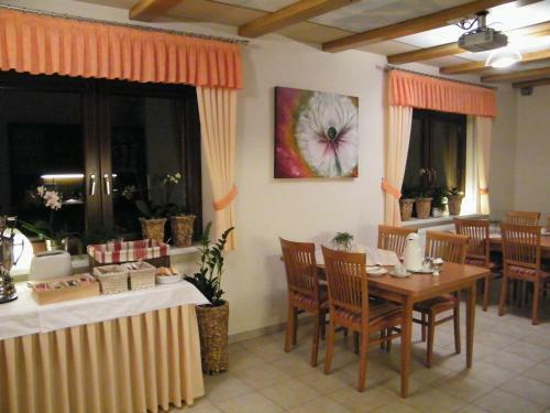 Hostal Hotel-restaurant Waldhaus