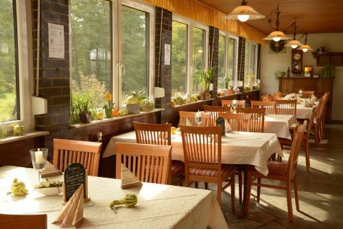 Hostal Hotel-restaurant Waldhaus