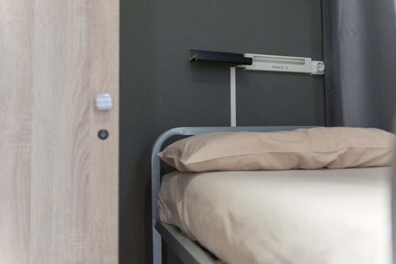 Hostal Sweet Bcn Youth Hostel
