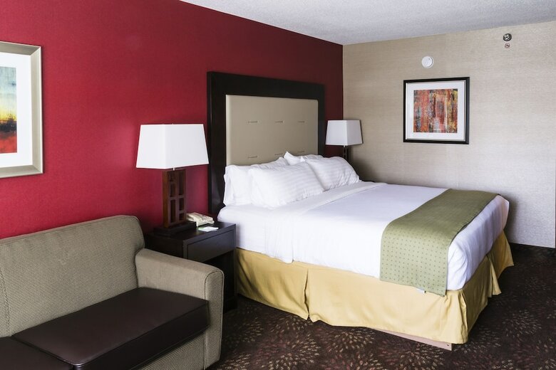 Holiday Inn Hotel And Conference Center Big Rapids