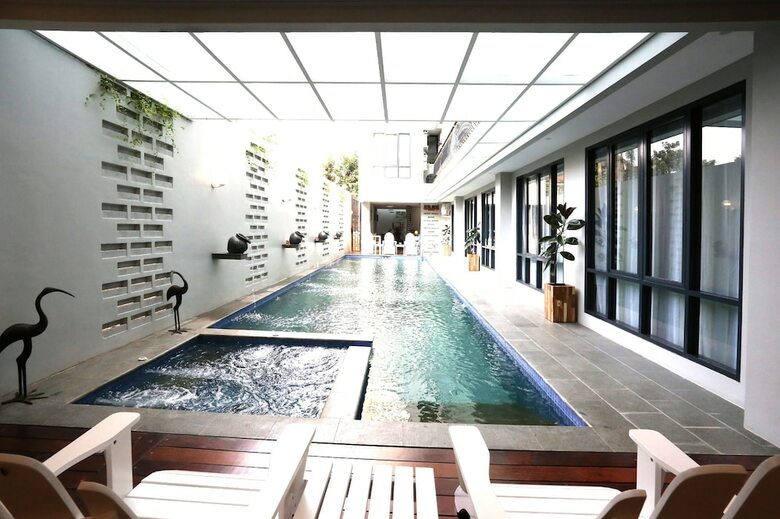 Hotel Urbanest Inn House Tb Simatupang