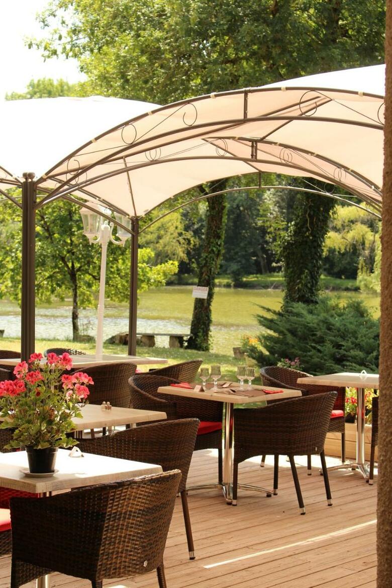 Hotel L'etang Des Reynats