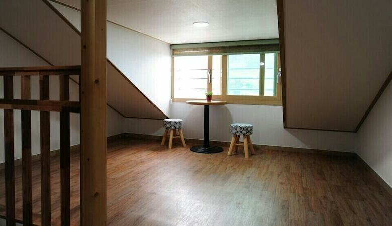 Pension Seongsanpo Love
