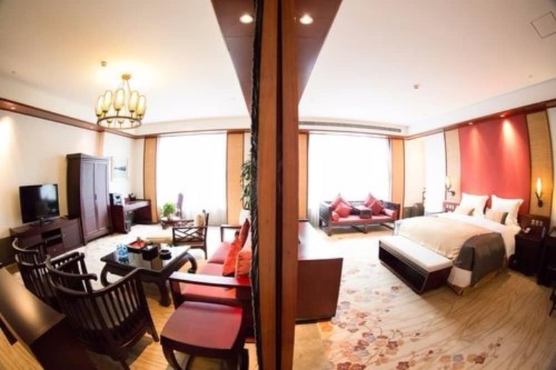 Ovation Seven-cultivation Hotel