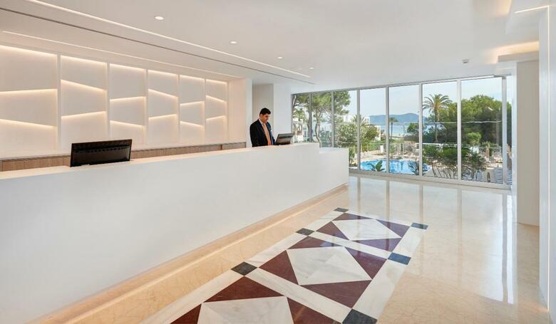 Hotel Hipotels Bahia Cala Millor