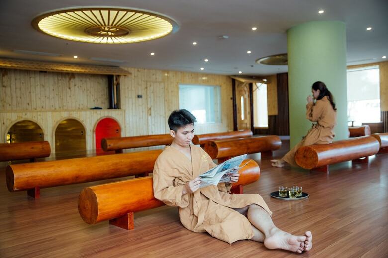 Gold Coast Hotel Resort & Spa