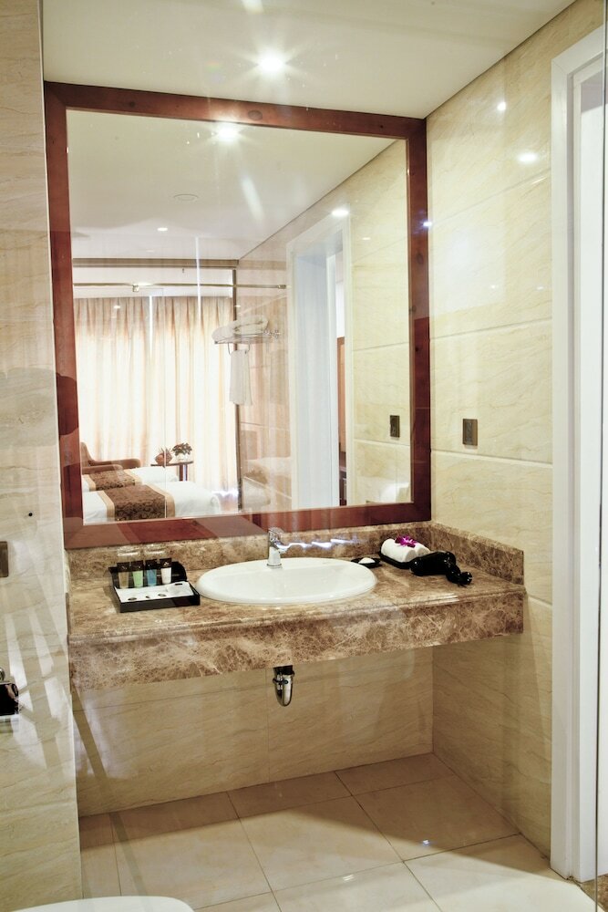 Gold Coast Hotel Resort & Spa