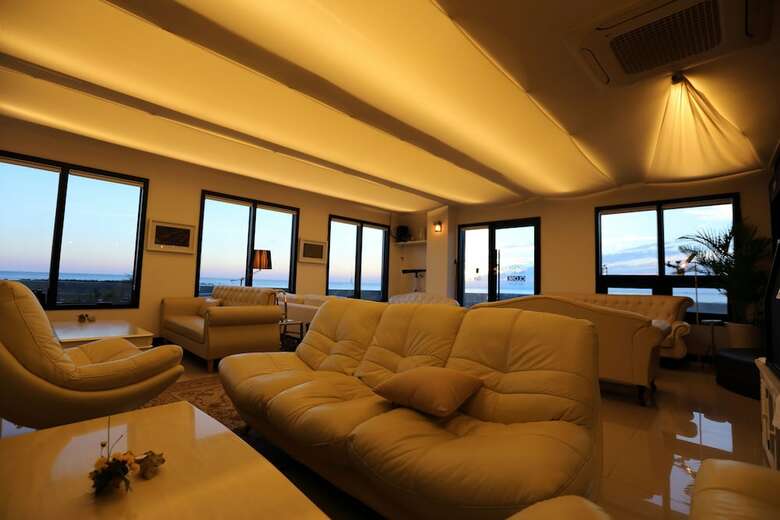 Hotel 52