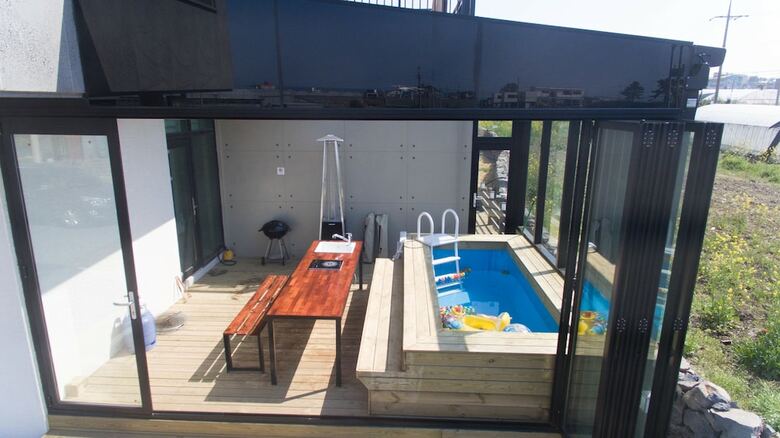 Aewol Lux House