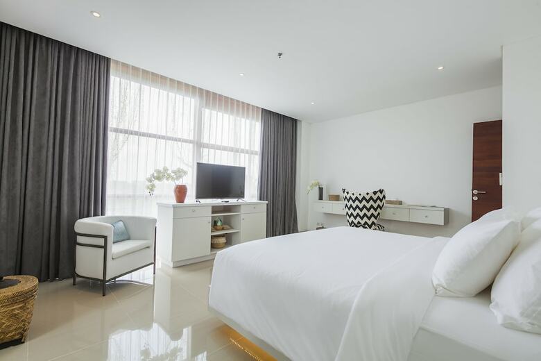 Hotel Imani Suites