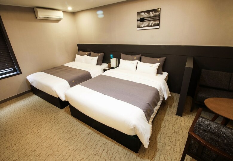 B.cent Hotel