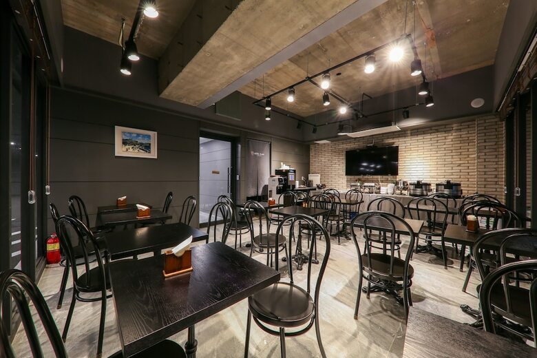 B.cent Hotel