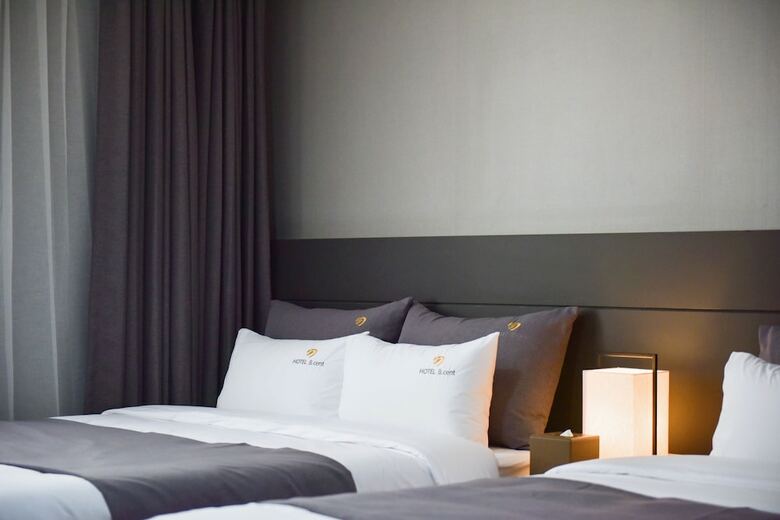 B.cent Hotel
