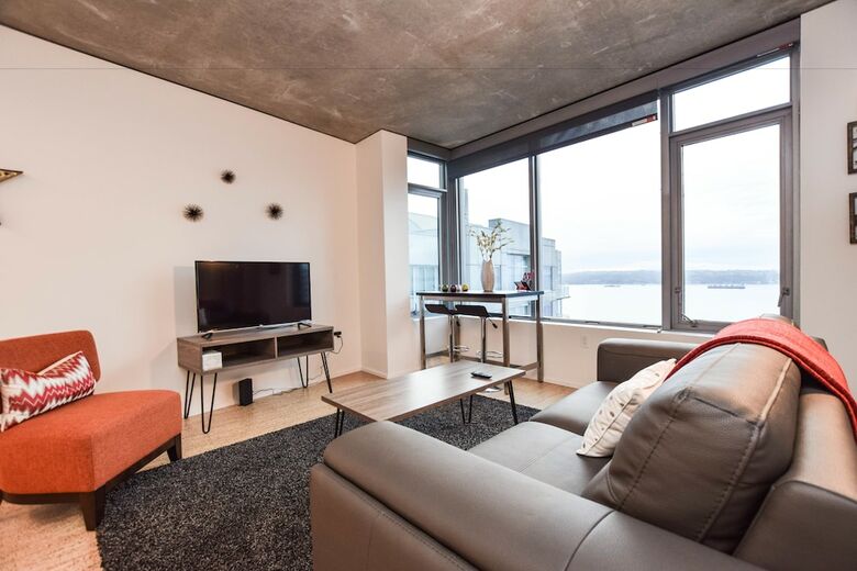 Belltown Corporate Housing Apartments By Luxe Hubs