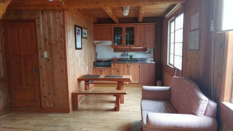 Pension Jeju Yazawon