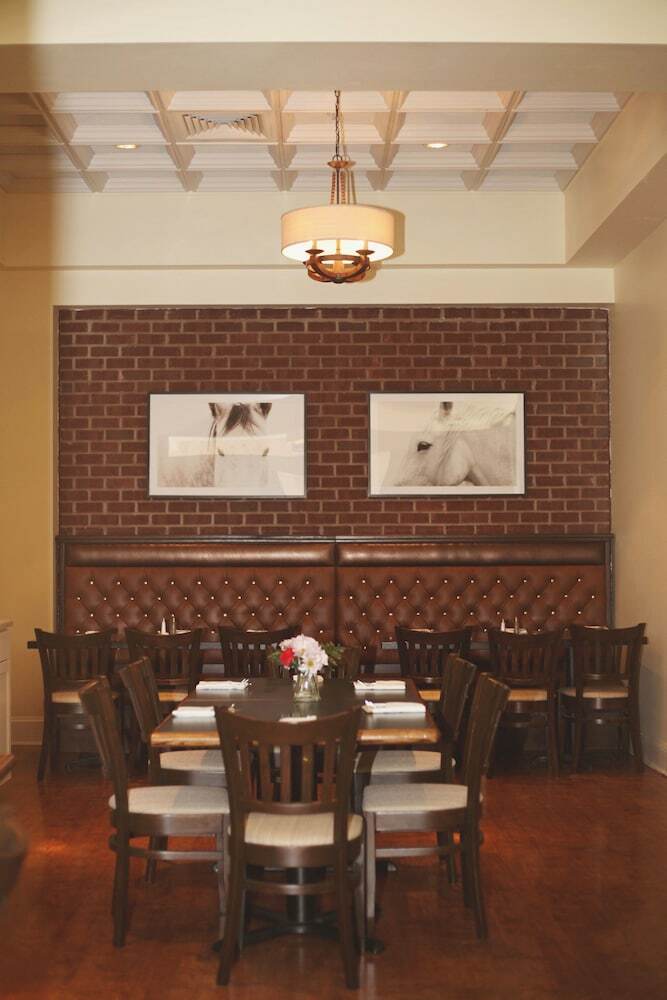 Posada Sheridan Livery Inn & Restaurant