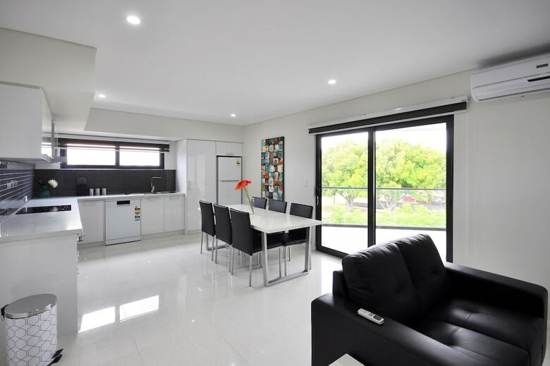 Coastal By Rockingham Apartments
