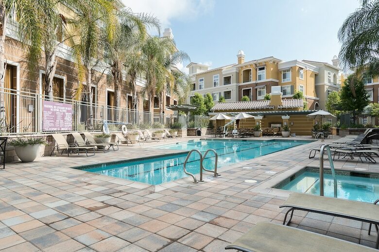 Apartamentos Global Luxury Suites Baypointe Station