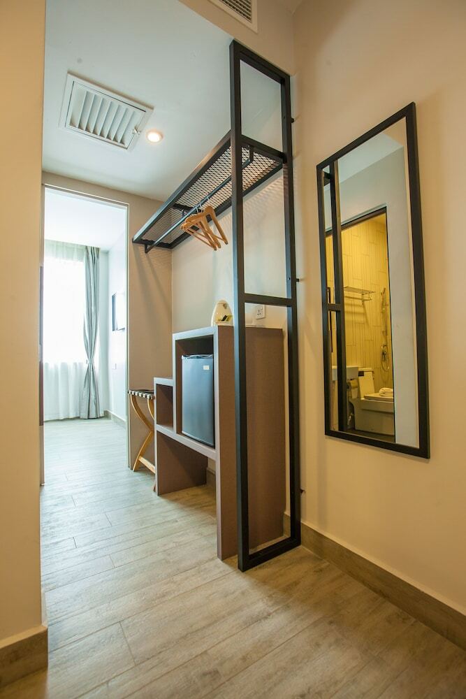 Bzz Hotel
