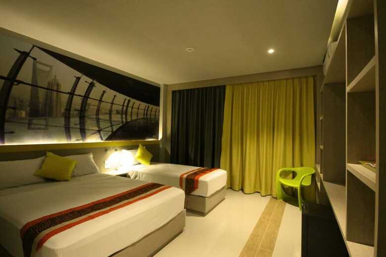 Hotel Rooms Republic