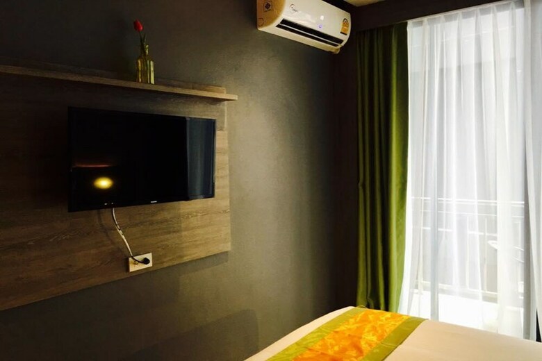 Hotel Rooms Republic