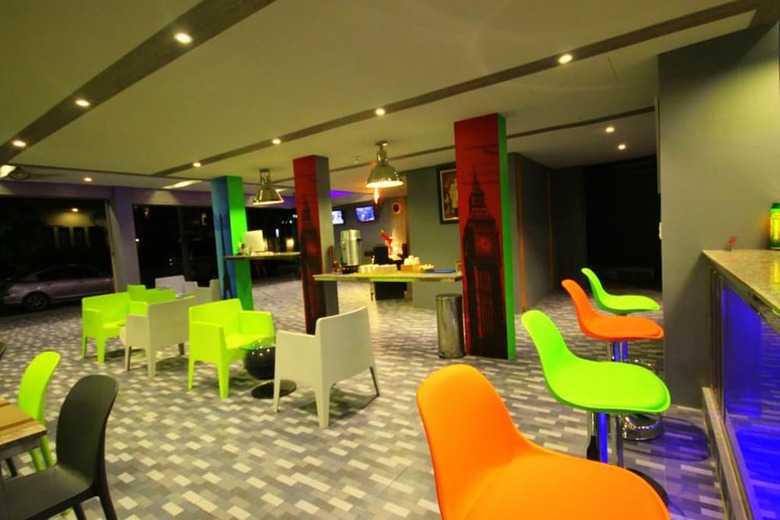 Hotel Rooms Republic