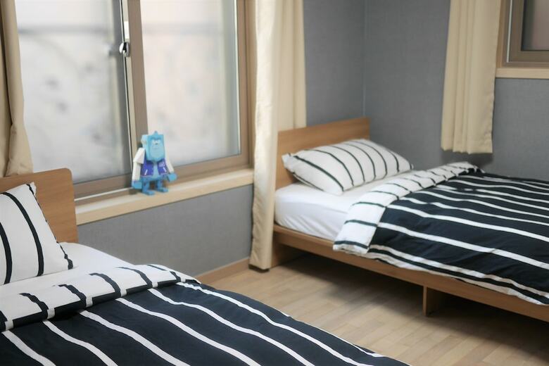 Hotel Red Stone Guest House