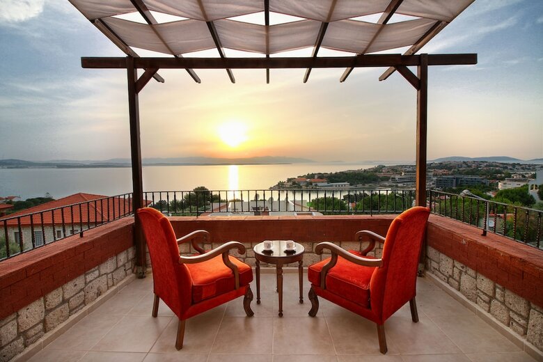 Pasha Port Hotel & Restaurant